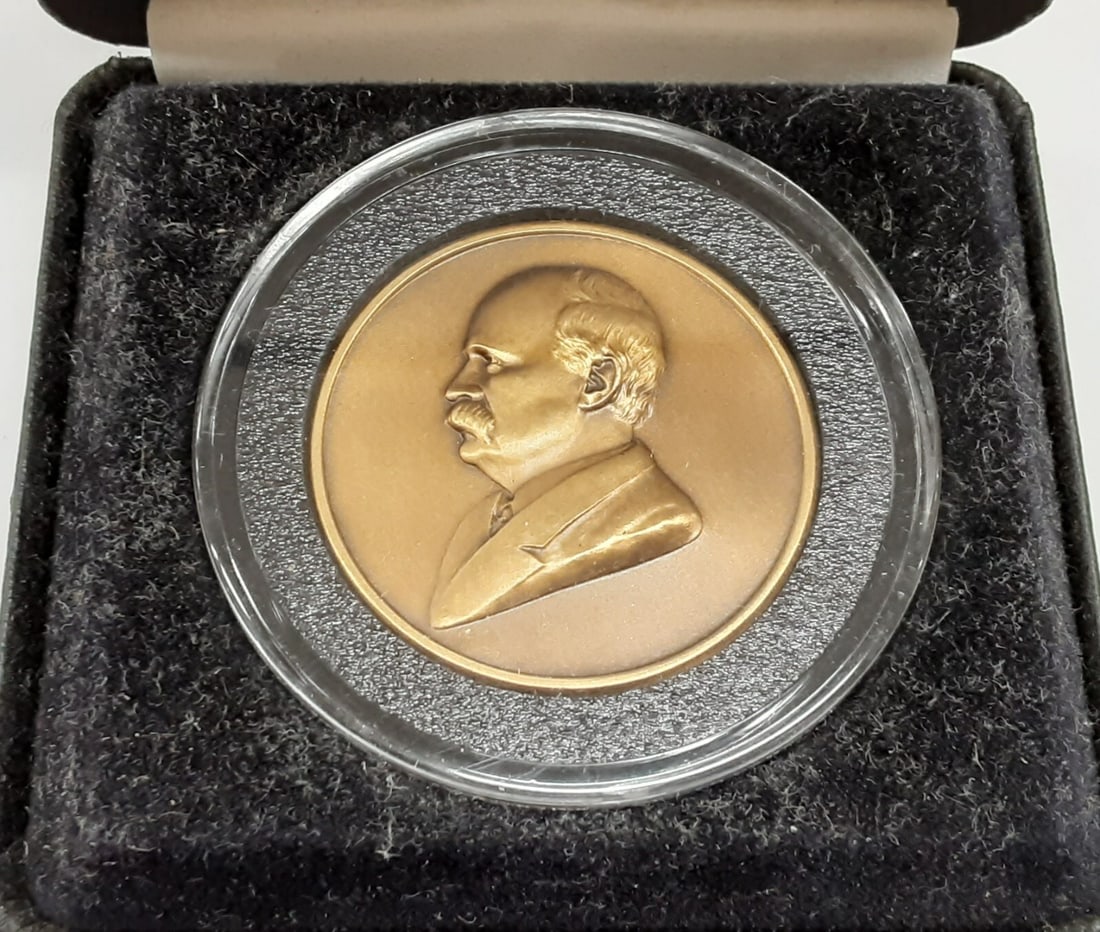 Commemorative Bronze Medal Honoring ANA Founder George F Heath in Case: Commemorative Bronze Medal Honoring ANA Founder George F Heath in Case This uncirculated bronze commemorative medal honors George F. Heath, founder of the American Numismatic Association. Designed by 