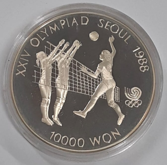 1987 Korea 10000 Won Silver Proof Olympic Volleyball Commemorative Coin: 1987 Korea 10000 Won Silver Proof Olympic Volleyball Commemorative Coin This uncirculated 1987 South Korea 10000 Won proof coin was issued to commemorate the 1988 Olympic Games in Seoul. Struck in ste