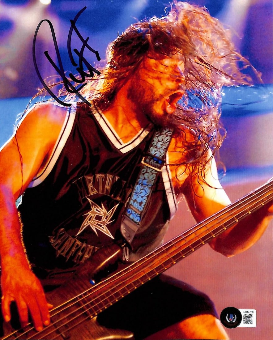 8x10 Beckett certified Robert Trujillo Metallica concert photo signed (1 of 1)