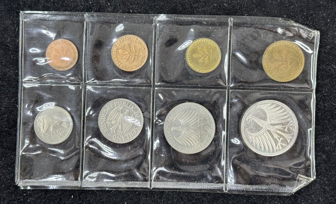 1950 Germany Silver Proof Coin Set: 1950 Germany Silver Proof Coin Set This Germany Proof Set features a silver coin from the year 1950, representing the West & Unified Germany period (1949 to present). The coin is in pre-owned conditio