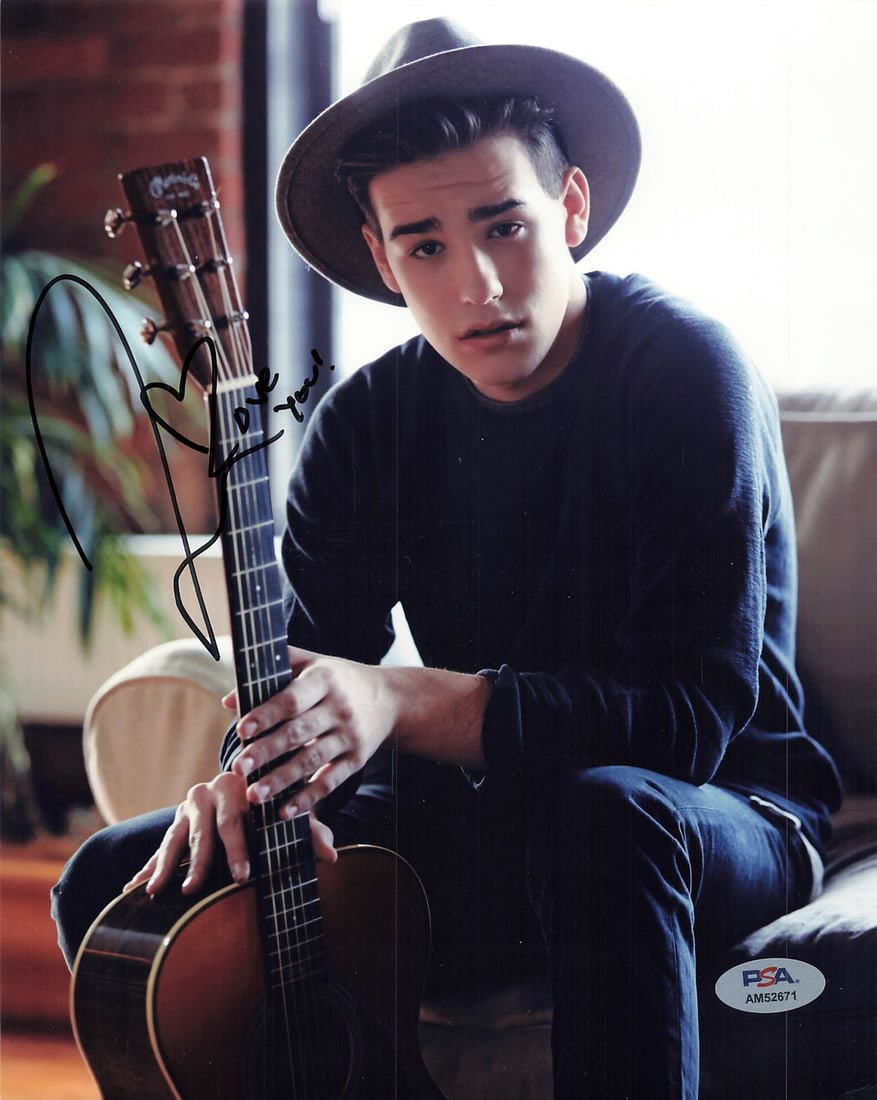 Jacob Whitesides Autographed 8x10 Photo PSA/DNA Certified Original: Jacob Whitesides Autographed 8x10 Photo PSA/DNA Certified Original This is a professionally printed 8x10 photograph autographed by Jacob Whitesides. The signature has been authenticated by PSA/DNA, en