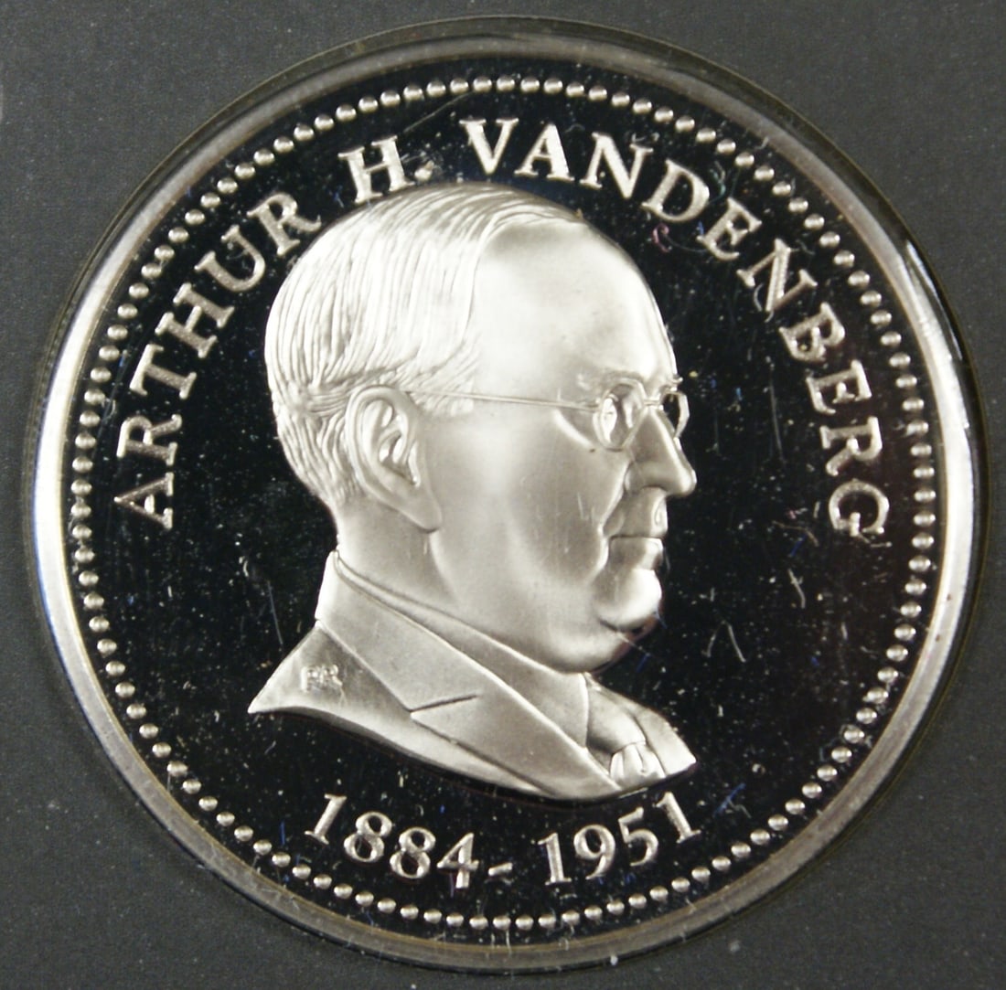 Proof Sterling Silver Arthur H Vandenberg Medal with Original Franklin Mint Card: Proof Sterling Silver Arthur H Vandenberg Medal with Original Franklin Mint Card This is an Arthur H. Vandenberg proof sterling silver medal presented in its original Franklin Mint card. The medal is 