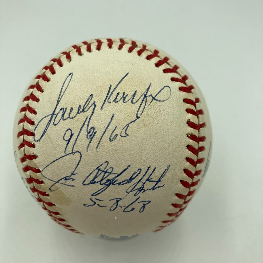 Sandy Koufax Signed Perfect Game Baseball with 7 Pitcher Inscriptions: Sandy Koufax Signed Perfect Game Baseball with 7 Pitcher Inscriptions This is an official American League baseball signed in blue ink by seven legendary pitchers who have achieved the remarkable feat 