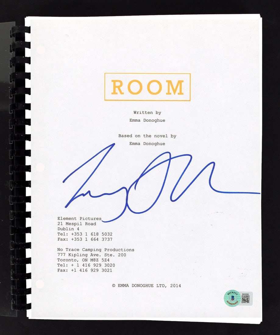 Signed Room movie script by Lenny Abrahamson BAS authenticated (1 of 3)