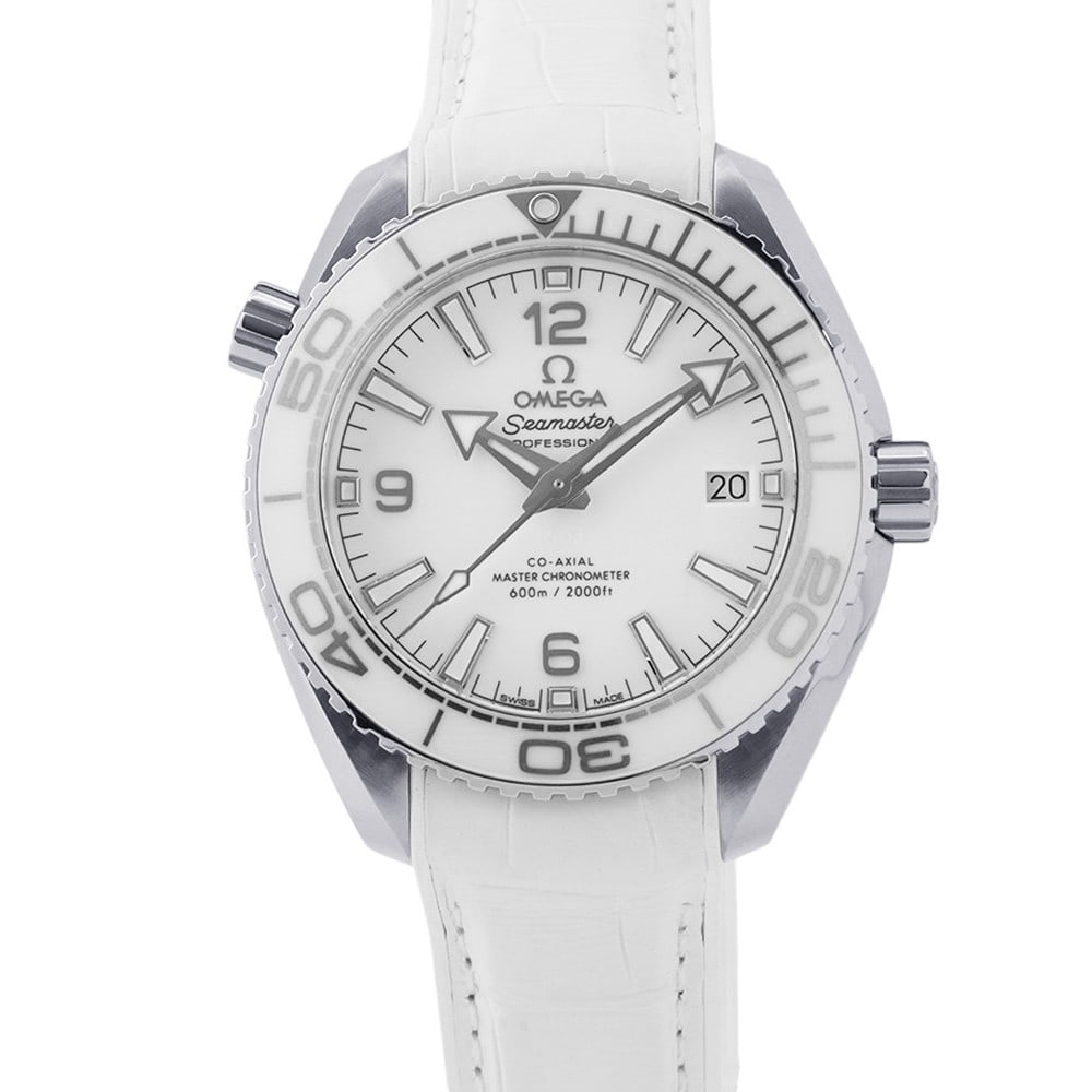 OMEGA Planet Ocean 600M Master Chronometer Wristwatch 215.33.40.20.04.001: OMEGA Planet Ocean 600M Master Chronometer Wristwatch 215.33.40.20.04.001 This is a pre-owned OMEGA Seamaster Planet Ocean 600M Master Chronometer wristwatch for men. Crafted in Switzerland, this time