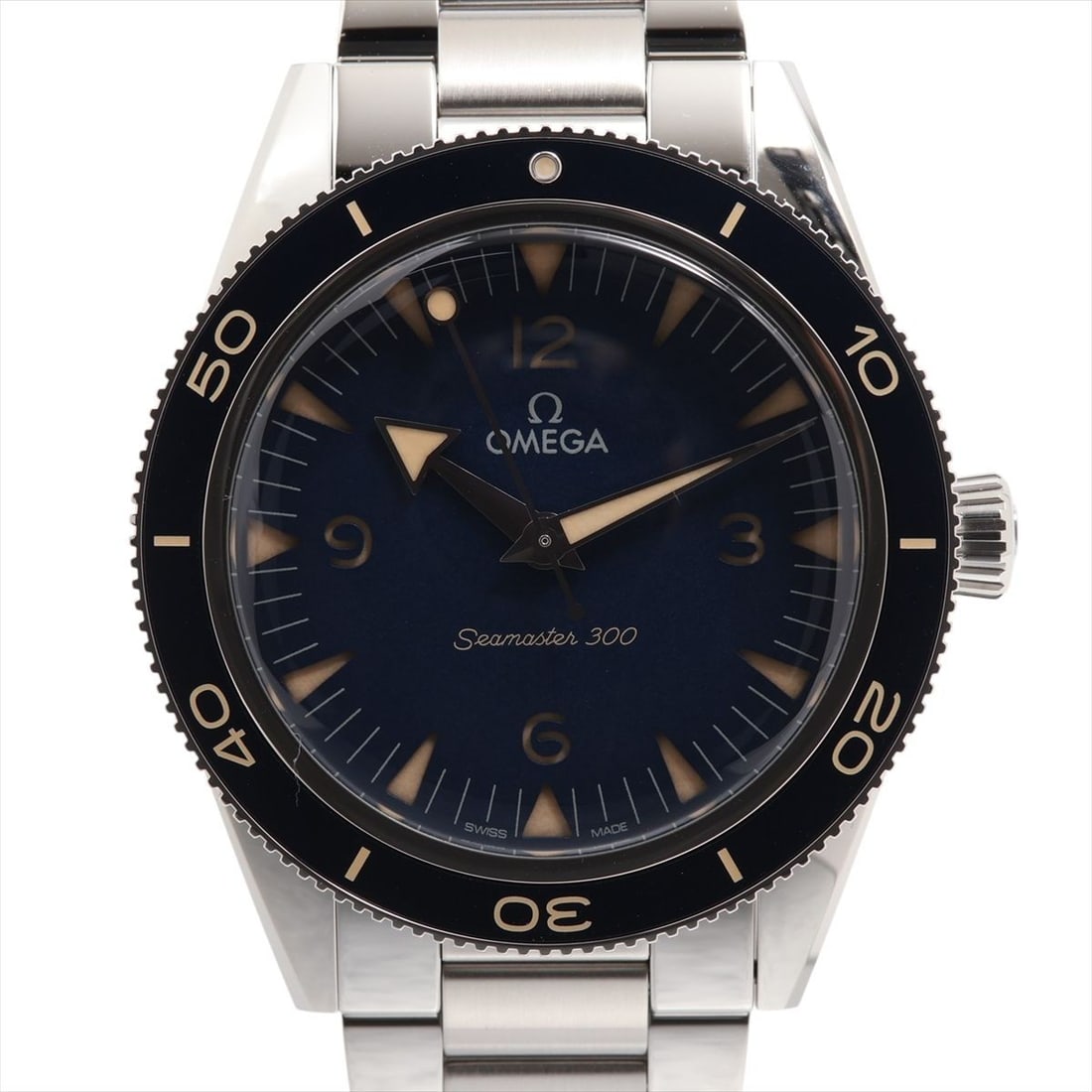 OMEGA Seamaster 300 Co-Axial Master Chronometer 234.30.41.21.03.001: OMEGA Seamaster 300 Co-Axial Master Chronometer 234.30.41.21.03.001 This OMEGA Seamaster 300 Co-Axial Master Chronometer wristwatch is a Swiss-made timepiece designed for men. It is a pre-owned model,