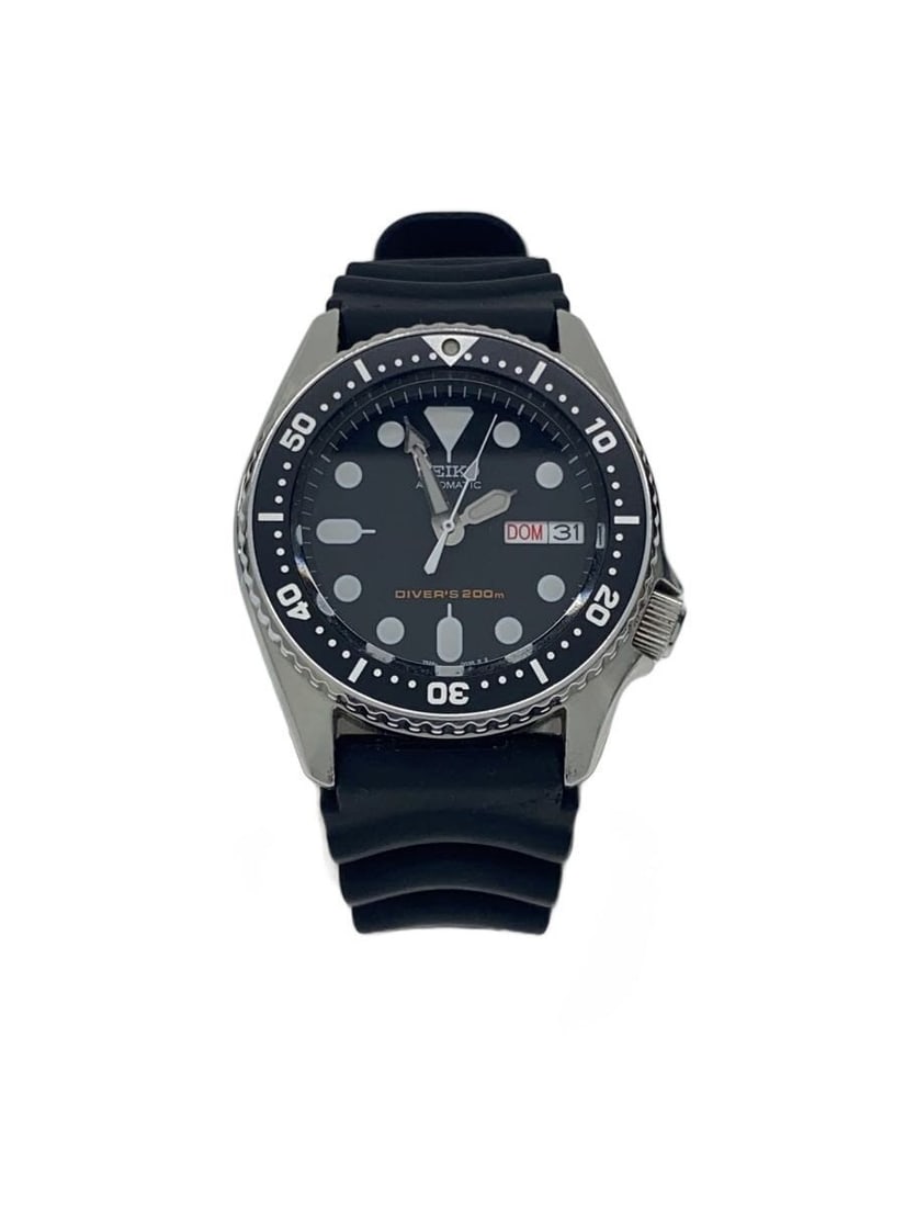 Seiko SKX013K1 Black Boy Men s Automatic Diver Watch Rubber Strap: Seiko SKX013K1 Black Boy Men s Automatic Diver Watch Rubber Strap This SEIKO Diver's Black Boy Automatic Strap SKX013K1 is a men's wristwatch featuring a black dial and a durable rubber strap. Made in