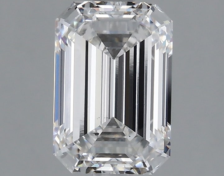 Loose Diamond - EMERALD 1.73ct D VS2: Loose Diamond - EMERALD 1.73ct D VS2 Source: This is a real non-mined Diamond that has been grown in a lab Shape: EMERALD Carats: 1.73 Color: D Clarity: VS2 Certification: IGI Condition: Pre-Owned Add