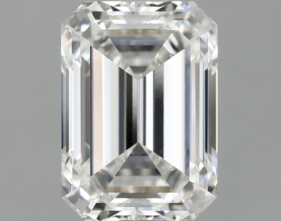 Loose Diamond - EMERALD 1.82ct F VVS2: Loose Diamond - EMERALD 1.82ct F VVS2 Source: This is a real non-mined Diamond that has been grown in a lab Shape: EMERALD Carats: 1.82 Color: F Clarity: VVS2 Certification: IGI Condition: Pre-Owned A