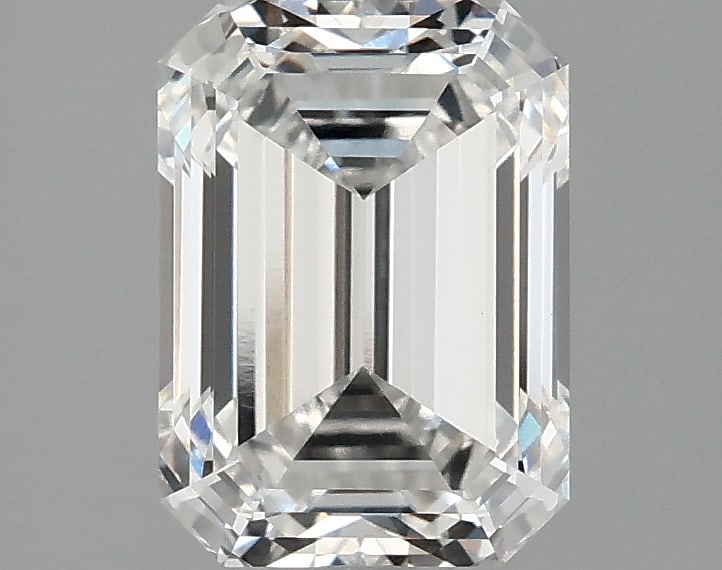 Loose Diamond - EMERALD 2.35ct E VVS2: Loose Diamond - EMERALD 2.35ct E VVS2 Source: This is a real non-mined Diamond that has been grown in a lab Shape: EMERALD Carats: 2.35 Color: E Clarity: VVS2 Certification: IGI Condition: Pre-Owned A