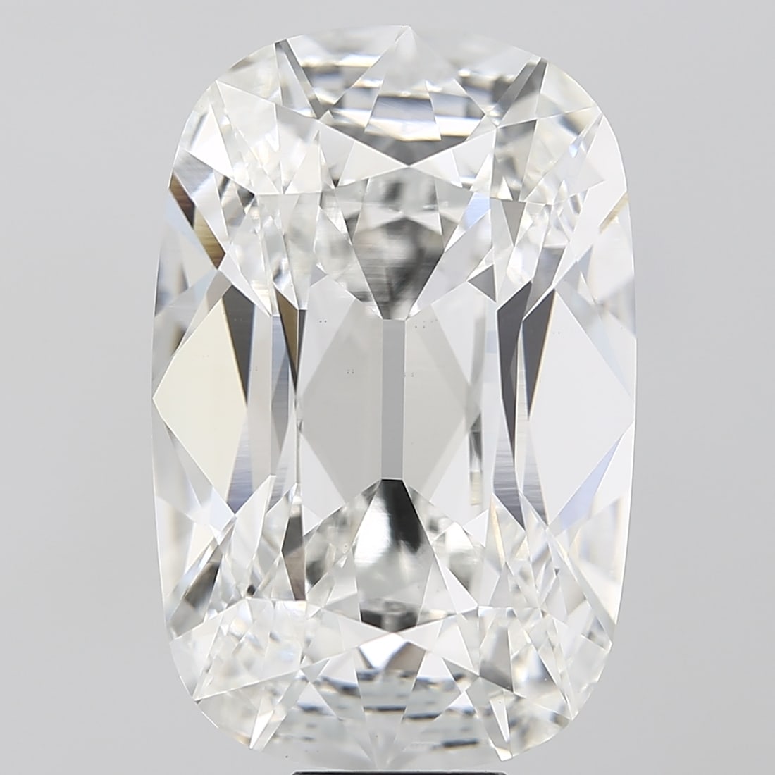 Loose Diamond - OLD MINER 15.49ct E VS1: Loose Diamond - OLD MINER 15.49ct E VS1 Source: This is a real non-mined Diamond that has been grown in a lab Shape: OLD MINER Carats: 15.49 Color: E Clarity: VS1 Certification: IGI Condition: Pre-Own