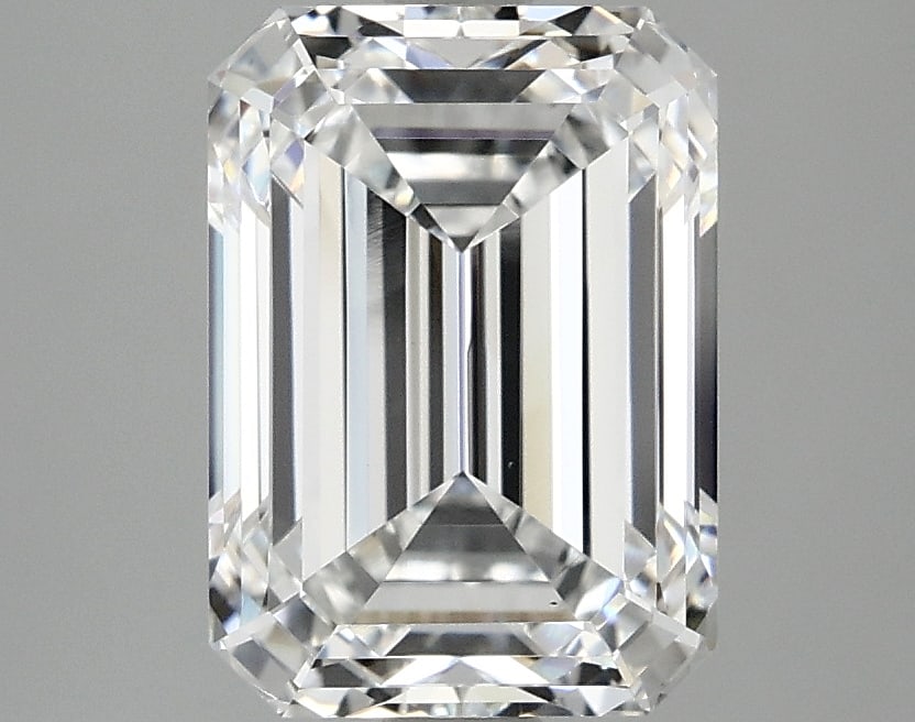 Loose Diamond - EMERALD 3.08ct E VS1: Loose Diamond - EMERALD 3.08ct E VS1 Source: This is a real non-mined Diamond that has been grown in a lab Shape: EMERALD Carats: 3.08 Color: E Clarity: VS1 Certification: IGI Condition: Pre-Owned Add