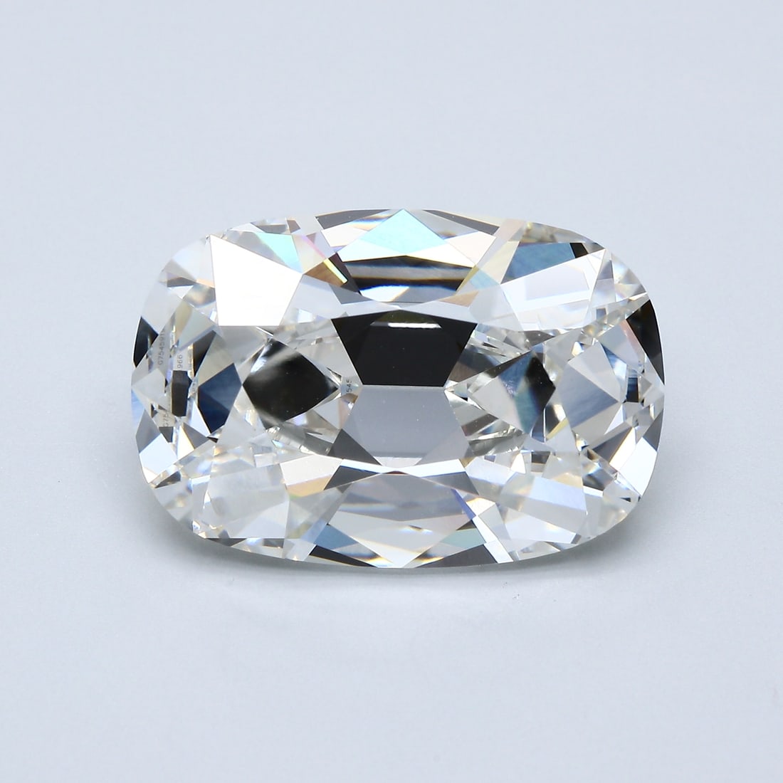 Loose Diamond - OLD MINER 12.01ct G VS1: Loose Diamond - OLD MINER 12.01ct G VS1 Source: This is a real non-mined Diamond that has been grown in a lab Shape: OLD MINER Carats: 12.01 Color: G Clarity: VS1 Certification: IGI Condition: Pre-Own