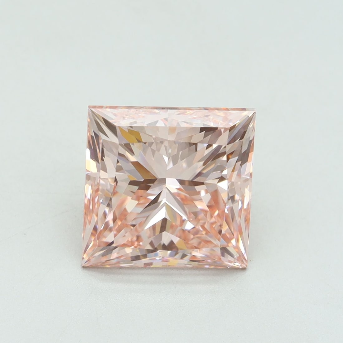 Loose Diamond - PRINCESS 5.02ct Fancy Vivid Pink VS2: Loose Diamond - PRINCESS 5.02ct Fancy Vivid Pink VS2 Source: This is a real non-mined Diamond that has been grown in a lab Shape: PRINCESS Carats: 5.02 Color: Fancy Vivid Pink Certification: IGI Video