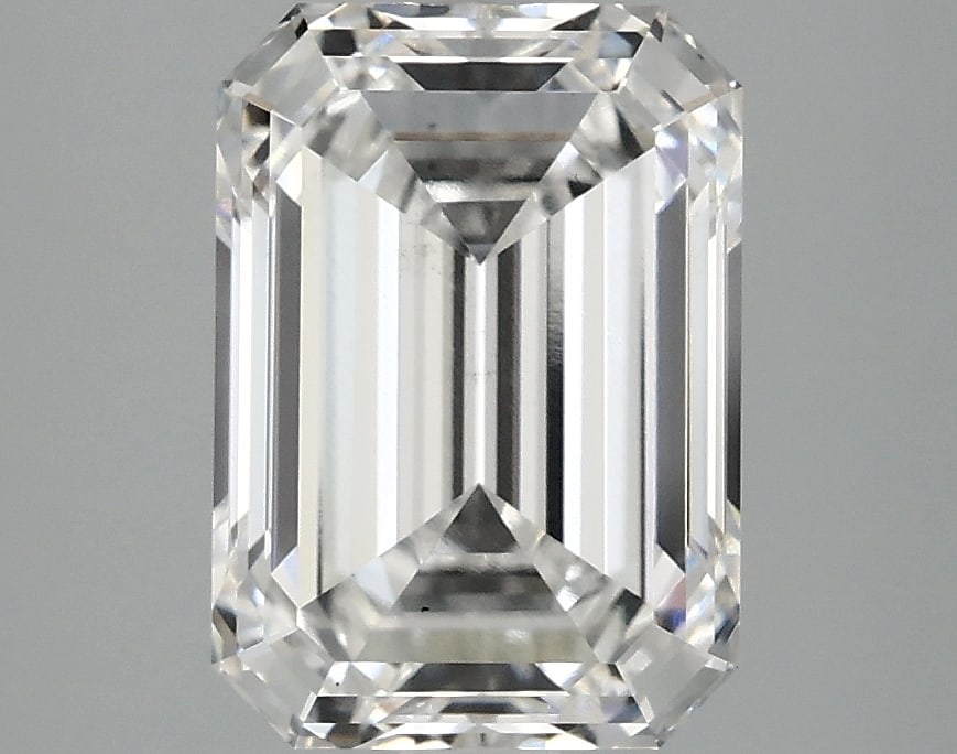 Loose Diamond - EMERALD 3.25ct E VS2: Loose Diamond - EMERALD 3.25ct E VS2 Source: This is a real non-mined Diamond that has been grown in a lab Shape: EMERALD Carats: 3.25 Color: E Clarity: VS2 Certification: IGI Condition: Pre-Owned Add