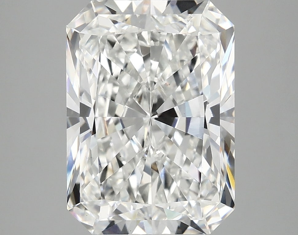 Loose Diamond - RADIANT 4.07ct E VS2: Loose Diamond - RADIANT 4.07ct E VS2 Source: This is a real non-mined Diamond that has been grown in a lab Shape: RADIANT Carats: 4.07 Color: E Clarity: VS2 Certification: IGI Condition: Pre-Owned