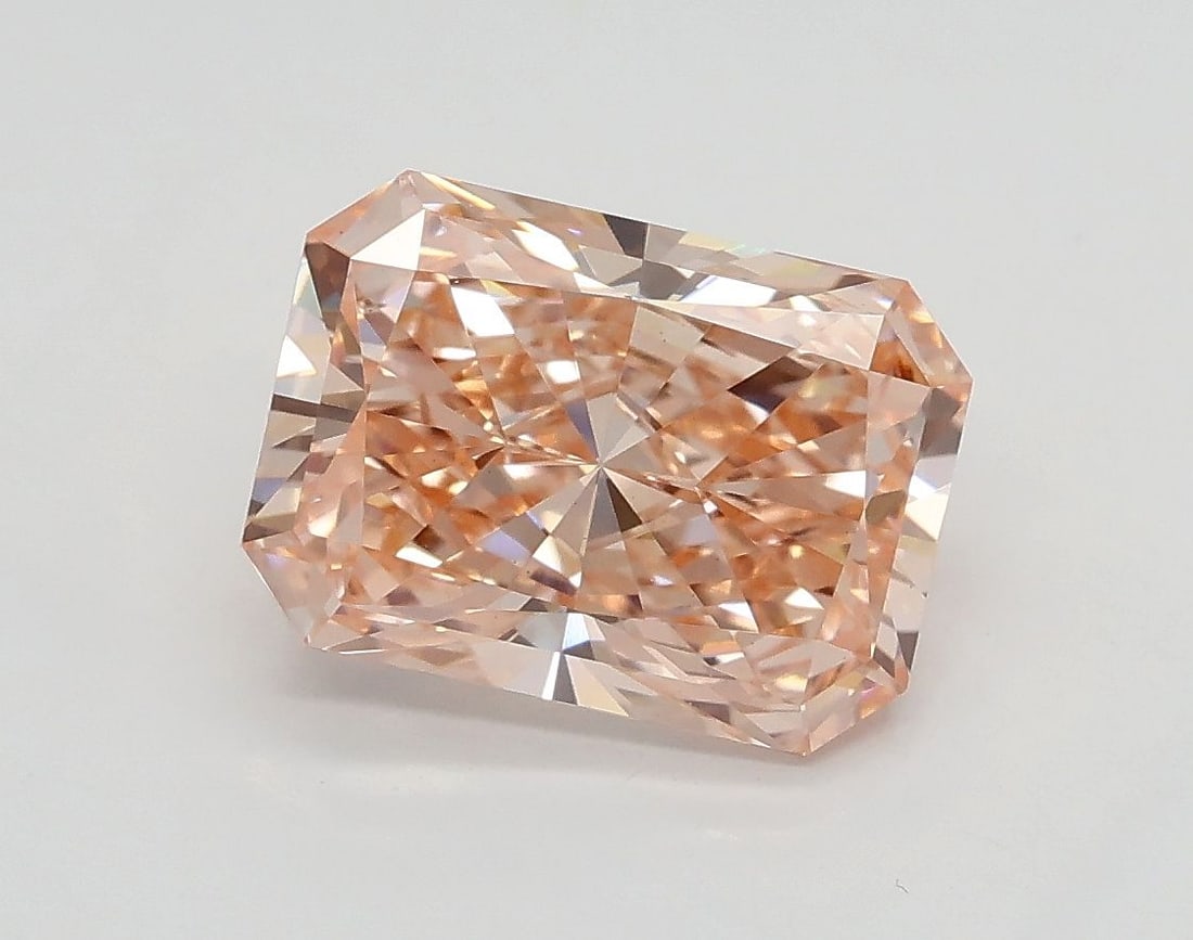 Loose Diamond - RADIANT 2.03ct Fancy Vivid Pink VS1: Loose Diamond - RADIANT 2.03ct Fancy Vivid Pink VS1 Source: This is a real non-mined Diamond that has been grown in a lab Shape: RADIANT Carats: 2.03 Color: Fancy Vivid Pink Certification: IGI Video: