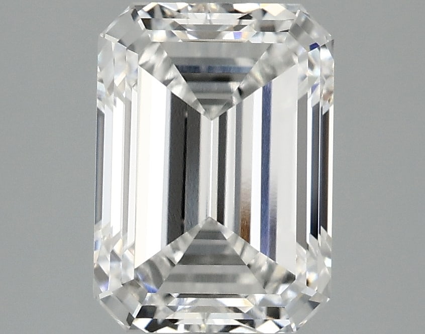Loose Diamond - EMERALD 2.89ct E VVS2: Loose Diamond - EMERALD 2.89ct E VVS2 Source: This is a real non-mined Diamond that has been grown in a lab Shape: EMERALD Carats: 2.89 Color: E Clarity: VVS2 Certification: IGI Condition: Pre-Owned A