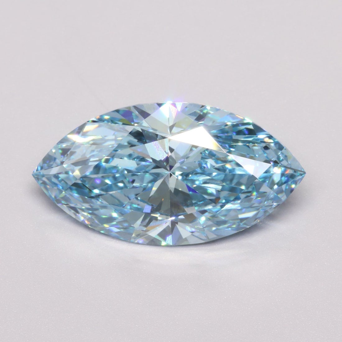 Loose Diamond - MARQUISE 9.03ct Fancy Vivid Blue VVS2: Loose Diamond - MARQUISE 9.03ct Fancy Vivid Blue VVS2 Source: This is a real non-mined Diamond that has been grown in a lab Shape: MARQUISE Carats: 9.03 Color: Fancy Vivid Blue Certification: IGI Vide