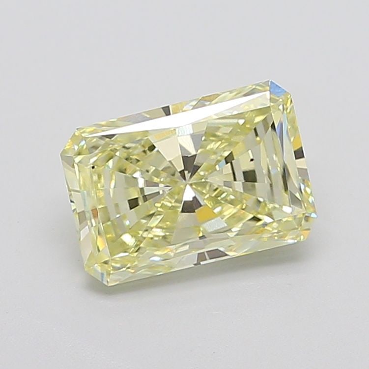 Loose Diamond - RADIANT 3.07ct U-V VS2: Loose Diamond - RADIANT 3.07ct U-V VS2 Source: This is a real non-mined Diamond that has been grown in a lab Shape: RADIANT Carats: 3.07 Color: U-V Certification: IGI Video: