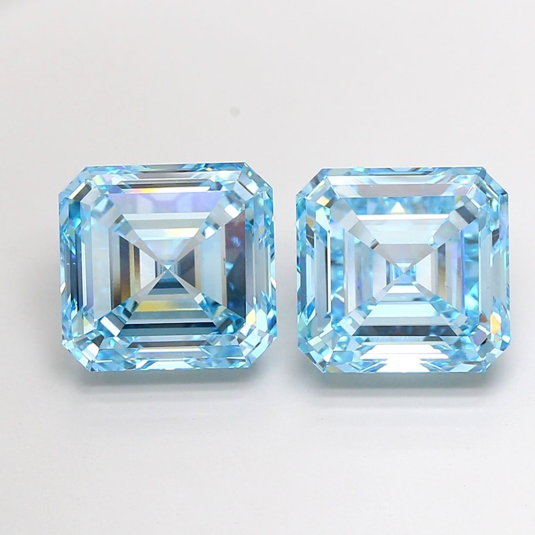 Loose Diamond - ASSCHER 10.04ct Fancy Intense Blue VS1: Loose Diamond - ASSCHER 10.04ct Fancy Intense Blue VS1 Source: This is a real non-mined Diamond that has been grown in a lab Shape: ASSCHER Carats: 10.04 Color: Fancy Intense Blue Certification: IGI V