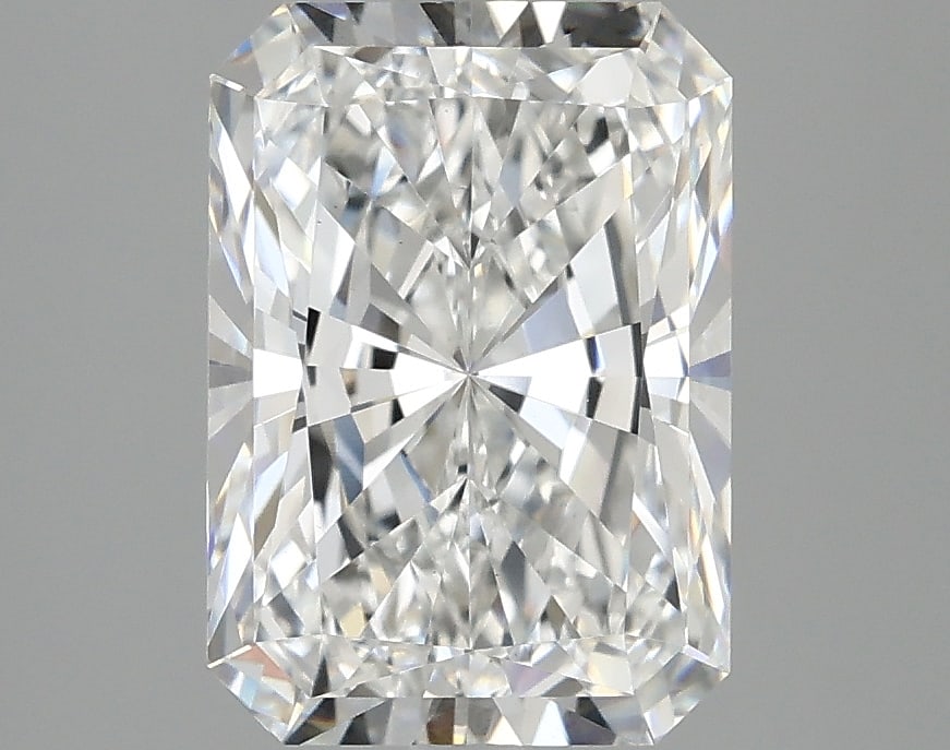 Loose Diamond - RADIANT 3.04ct E VS1: Loose Diamond - RADIANT 3.04ct E VS1 Source: This is a real non-mined Diamond that has been grown in a lab Shape: RADIANT Carats: 3.04 Color: E Clarity: VS1 Certification: IGI Condition: Pre-Owned Add