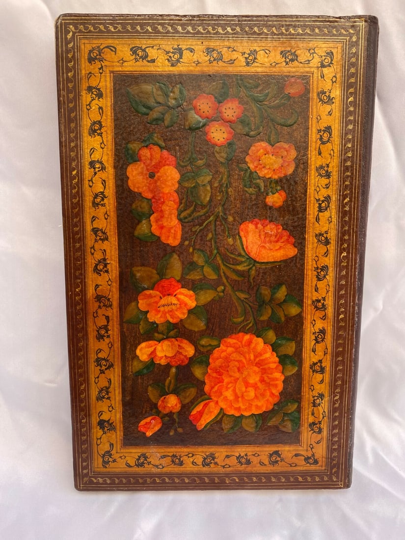 1883 Handwritten Holy Koran Leather Book 406 Pages Signed by Zeinelabedin: 1883 Handwritten Holy Koran Leather Book 406 Pages Signed by Zeinelabedin This remarkable original 1883 handwritten Holy Koran features a luxurious leather binding and is adorned with intricate hand-p