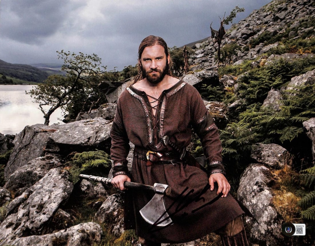 Beckett Certified Clive Standen 11x14 Signed Vikings Photo (1 of 1)