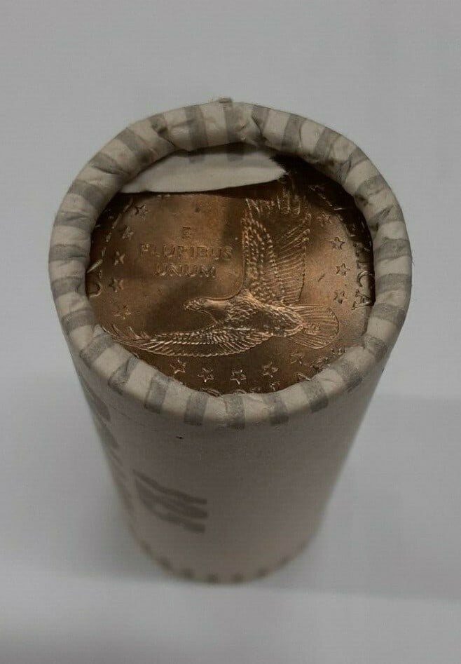 Roll of 25 Uncirculated 2000-P Sacagawea Native American Dollar Coins: Roll of 25 Uncirculated 2000-P Sacagawea Native American Dollar Coins This is a brilliant uncirculated roll containing 25 Sacagawea Native American $1 coins, believed to be from the year 2000 and mint