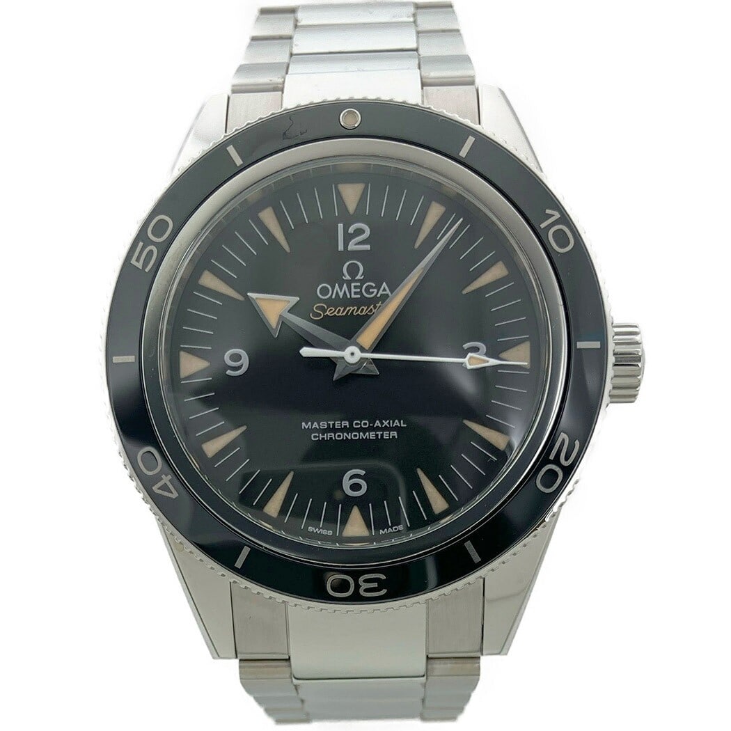 OMEGA Seamaster 300 Master Co-Axial 41mm Men's Wristwatch: OMEGA Seamaster 300 Master Co-Axial 41mm Men's Wristwatch This OMEGA Seamaster 300 Master Co-Axial men's wristwatch features a 41mm case and is crafted in Switzerland. Designed for men, this pre-owned