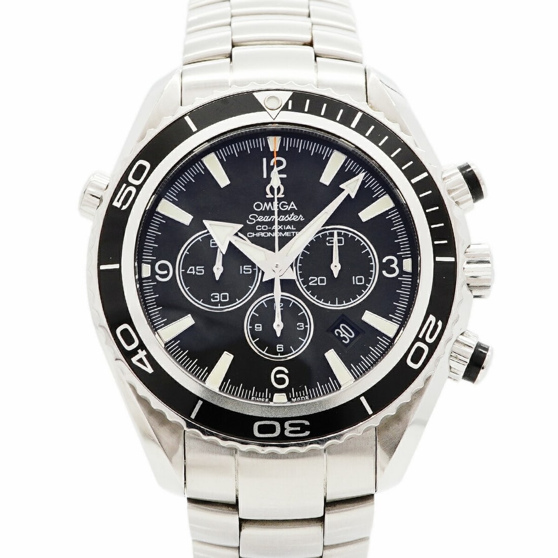 Omega Seamaster Planet Ocean Men's Wristwatch 2210.50: Omega Seamaster Planet Ocean Men's Wristwatch 2210.50 This is an OMEGA Seamaster Planet Ocean 2210.50 wristwatch designed for men. Made in Switzerland, this pre-owned timepiece combines OMEGA's renown