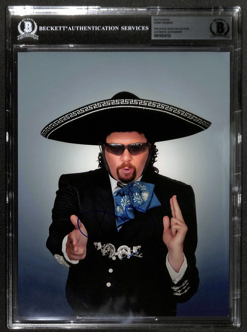 Beckett Certified Danny McBride Signed Eastbound Down 8x10 Photo (1 of 1)
