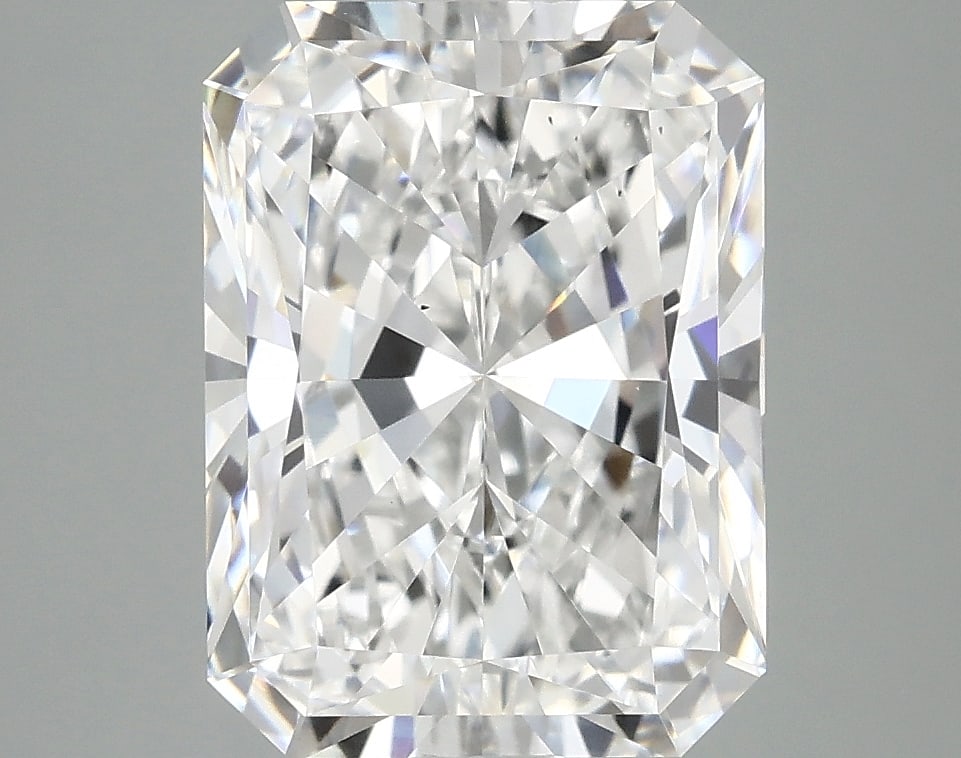 Loose Diamond - RADIANT 4.02ct D VS2: Loose Diamond - RADIANT 4.02ct D VS2 Source: This is a real non-mined Diamond that has been grown in a lab Shape: RADIANT Carats: 4.02 Color: D Clarity: VS2 Certification: IGI Condition: Pre-Owned Add