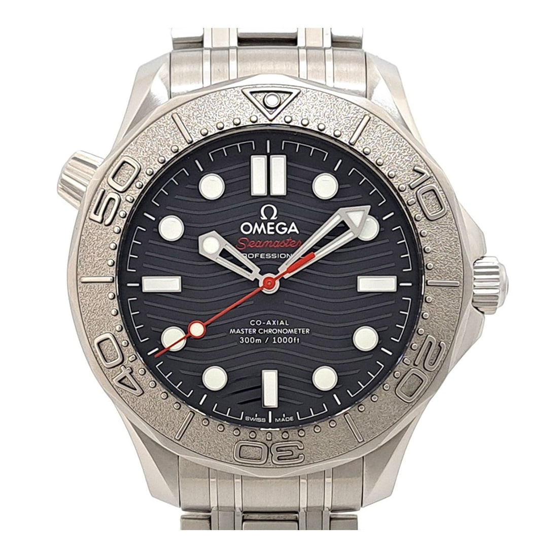 OMEGA Men's Seamaster Diver NEKTON Wristwatch 210.30.42.20.01.002: OMEGA Men's Seamaster Diver NEKTON Wristwatch 210.30.42.20.01.002 This OMEGA Seamaster Diver NEKTON 210.30.42.20.01.002 is a Swiss-made men's wristwatch. It features the renowned craftsmanship and des