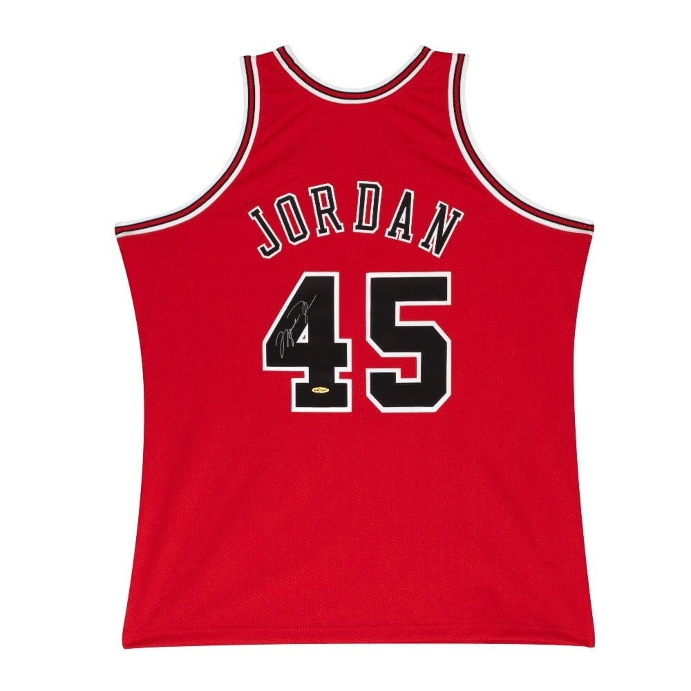 Chicago Bulls Michael Jordan Upper Deck Authenticated Red Jersey Number 45 Signed: Chicago Bulls Michael Jordan Upper Deck Authenticated Red Jersey Number 45 Signed This is an original Chicago Bulls red Mitchell & Ness jersey, autographed by Michael Jordan and featuring his number 4