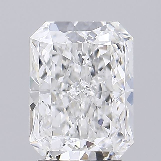 Loose Diamond - RADIANT 2.42ct E VS2: Loose Diamond - RADIANT 2.42ct E VS2 Source: This is a real non-mined Diamond that has been grown in a lab Shape: RADIANT Carats: 2.42 Color: E Clarity: VS2 Certification: IGI Condition: Pre-Owned Add