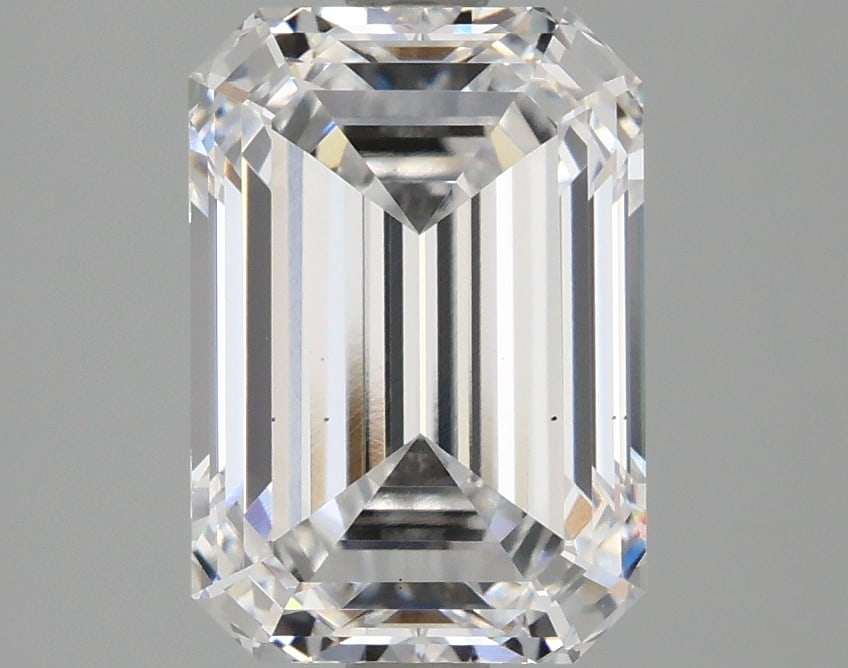 Loose Diamond - EMERALD 2.97ct D VS2: Loose Diamond - EMERALD 2.97ct D VS2 Source: This is a real non-mined Diamond that has been grown in a lab Shape: EMERALD Carats: 2.97 Color: D Clarity: VS2 Certification: IGI Condition: Pre-Owned Add