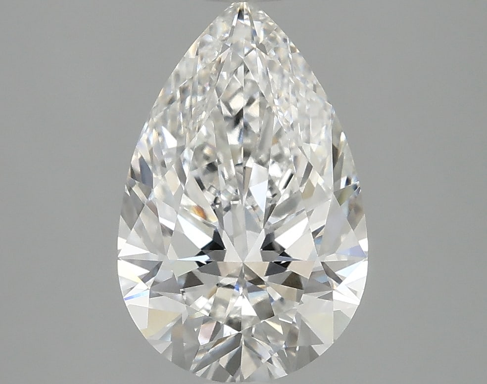 Loose Diamond - PEAR 2.38ct F VVS2: Loose Diamond - PEAR 2.38ct F VVS2 Source: This is a real non-mined Diamond that has been grown in a lab Shape: PEAR Carats: 2.38 Color: F Clarity: VVS2 Certification: IGI Condition: Pre-Owned Additio
