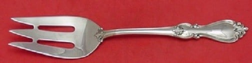 Towle Queen Elizabeth I Sterling Silver Cold Meat Fork 9 1/4": Towle Queen Elizabeth I Sterling Silver Cold Meat Fork 9 1/4" This exquisite large cold meat fork measures 9 1/4" and is crafted from high-quality sterling silver in the elegant Queen Elizabeth I patt