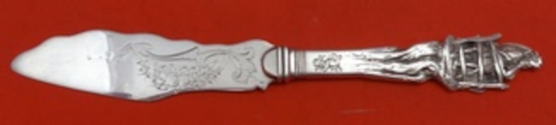 Gorham Nuremberg Sterling Silver Master Butter Knife 7 1 8: Gorham Nuremberg Sterling Silver Master Butter Knife 7 1 8 This is a Gorham Nuremberg pattern master butter knife featuring a flat handle and bright-cut detailing. Crafted from sterling silver, this p
