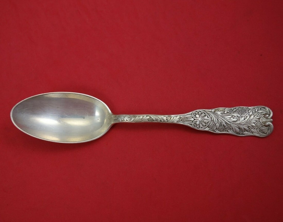 Gorham Saint Cloud Sterling Silver Dinner Spoon 8 Inch Antique Silverware: Gorham Saint Cloud Sterling Silver Dinner Spoon 8 Inch Antique Silverware Discover the elegance of the Saint Cloud pattern by Gorham with this exquisite 8" sterling silver dinner spoon. Crafted betwee