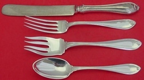 International Silver Margaret Old 4pc Sterling Silver Place Setting: International Silver Margaret Old 4pc Sterling Silver Place Setting Elevate your dining experience with this exquisite 4-piece place setting in the classic Margaret Old pattern by International Silver