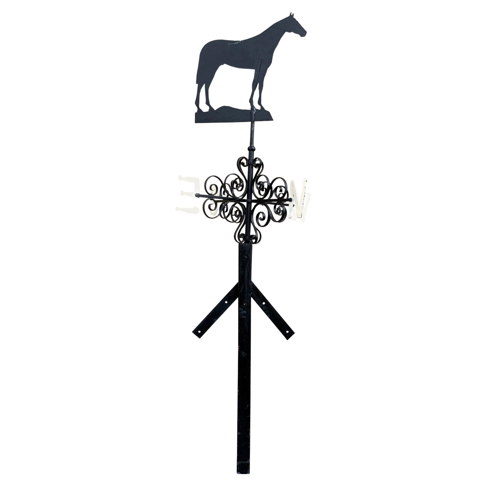 Antique Iron Horse Weathervane Sporting Art Nashville 1900s: Antique Iron Horse Weathervane Sporting Art Nashville 1900s This stunning Antique American Iron Horse Weathervane hails from Nashville, TN, crafted in the early 20th century, specifically in the 1900s