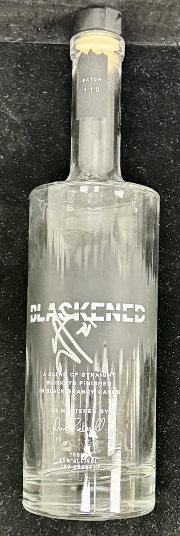 Beckett authenticated James Hetfield signed Blackened whiskey bottle (1 of 1)