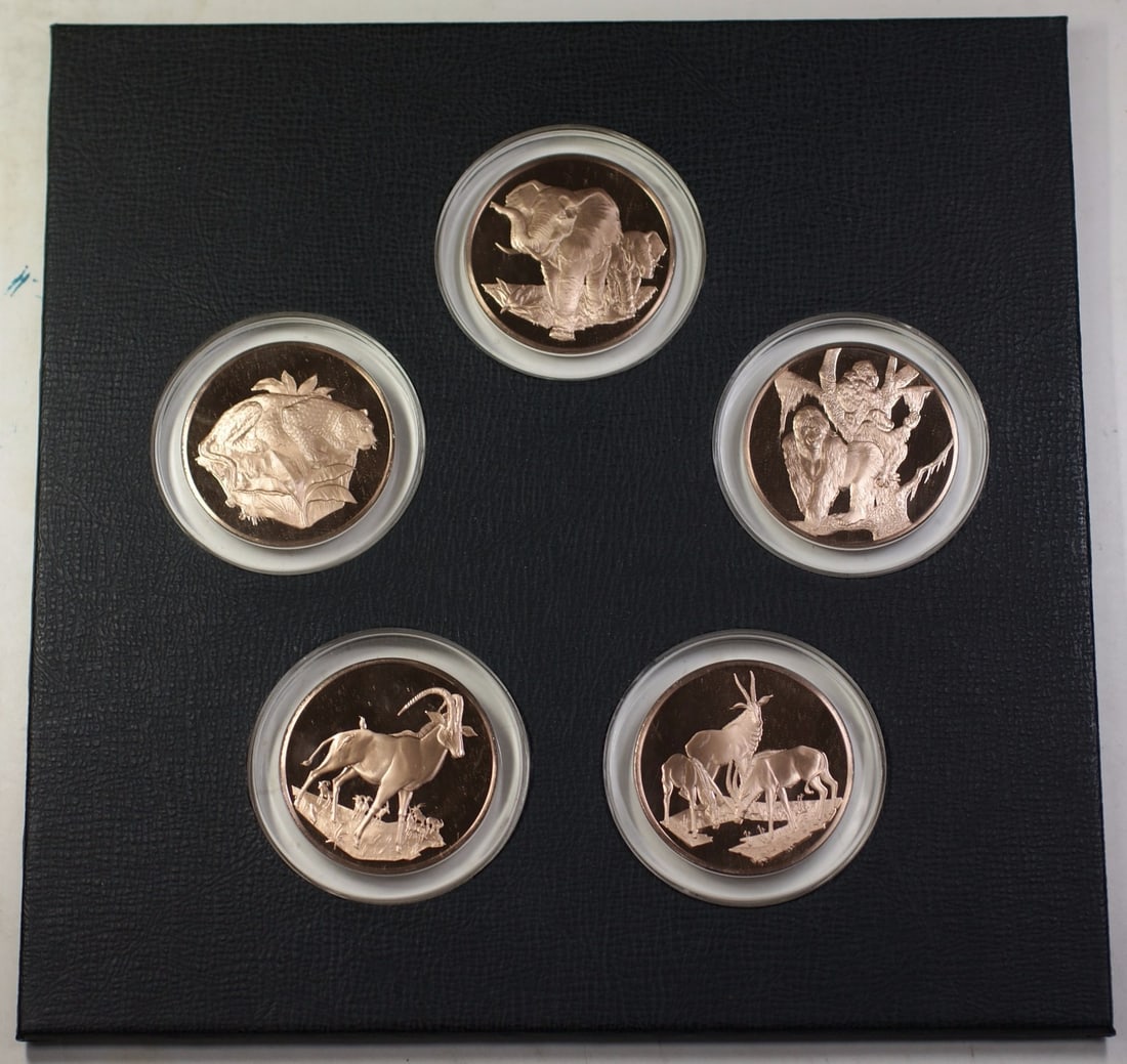 Franklin Mint Bronze Proof Big Game Medal Set 20 medals: Franklin Mint Bronze Proof Big Game Medal Set 20 medals This is a Franklin Mint Proof Bronze Big Game Medal Set created for the East African Wildlife Society. The set consists of 20 proof bronze medal