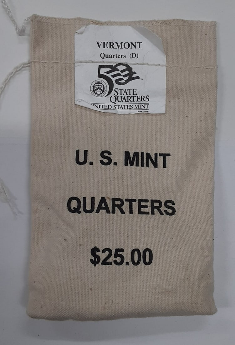 100-Coin 2001-D Vermont State Quarters Bag Uncirculated US Mint Packaging: 100-Coin 2001-D Vermont State Quarters Bag Uncirculated US Mint Packaging This item is a $25 face value bag containing 100 Brilliant Uncirculated (BU) 2001-D Vermont State Quarters from the United Sta