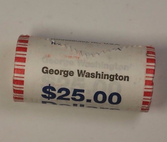 Roll of 25 Uncirculated 2007 George Washington Presidential Dollars Mint Unknown: Roll of 25 Uncirculated 2007 George Washington Presidential Dollars Mint Unknown This is a roll of 25 uncirculated 2007 George Washington Presidential $1 coins, still in the original bank wrapping. Th