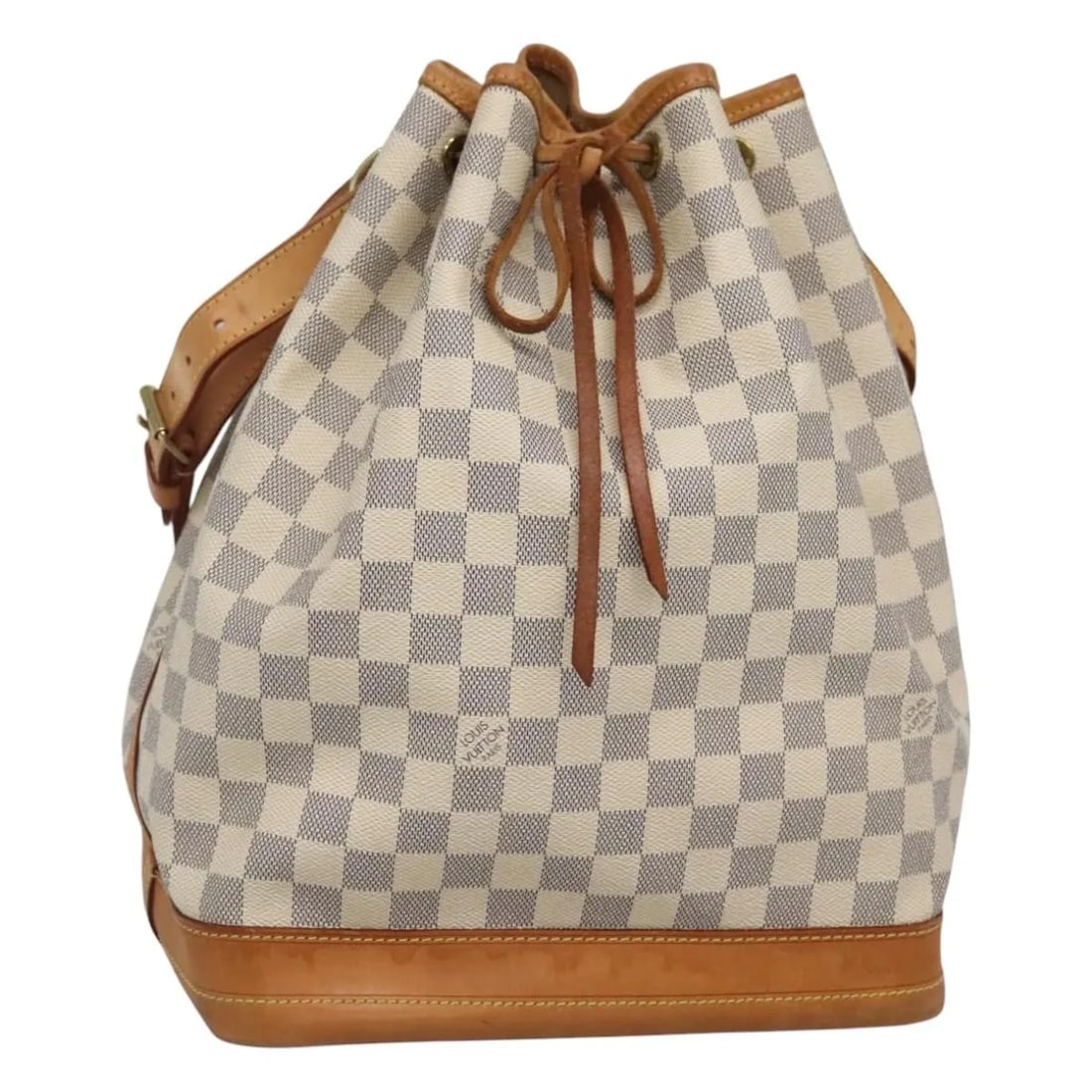 Louis Vuitton Noe White Damier Canvas Drawstring Handbag: Louis Vuitton Noe White Damier Canvas Drawstring Handbag This Louis Vuitton Noe handbag in white Damier canvas is designed for women. Crafted in France, it features a spacious interior and a drawstrin