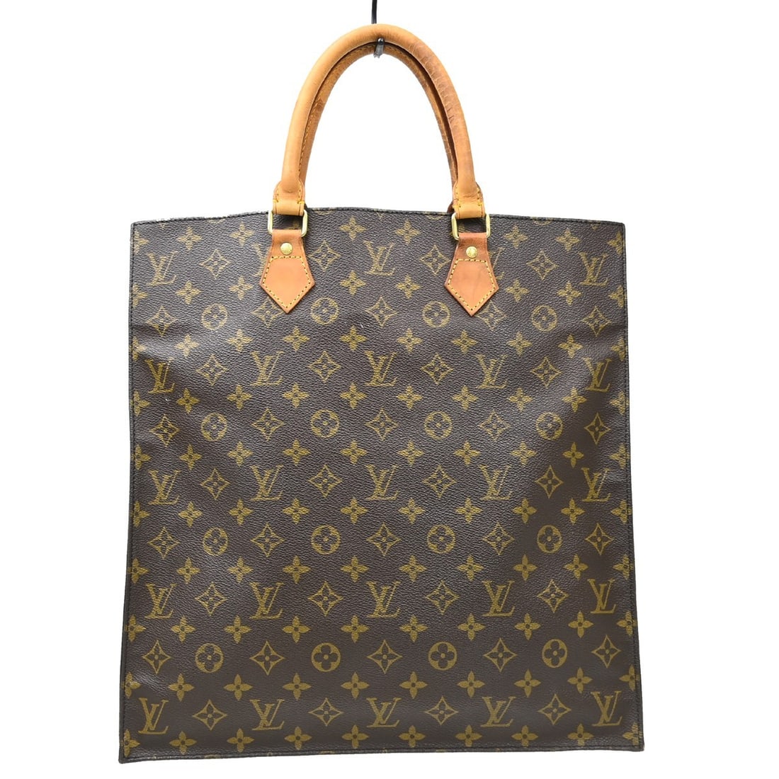 Louis Vuitton Sac Plat Monogram Canvas Tote M51140: Louis Vuitton Sac Plat Monogram Canvas Tote M51140 Vintage Louis Vuitton Sac Plat tote bag in brown Monogram canvas with double leather handles and a canvas lining. This unisex medium tote shows visib