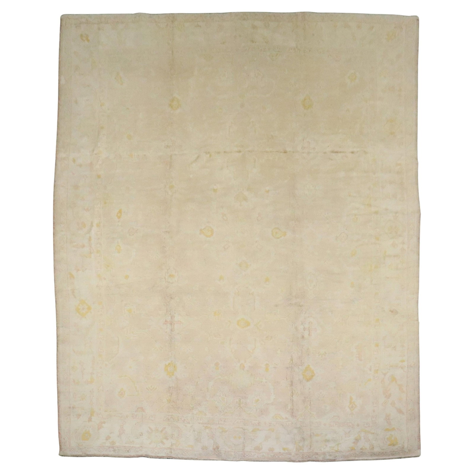 Antique Turkish Oushak Carpet Pale Pink 10'2 x 12'8 Wool 20th Century: Antique Turkish Oushak Carpet Pale Pink 10'2 x 12'8 Wool 20th Century This exquisite Pale Pink Turkish Oushak Antique Carpet showcases a beautiful blend of modern style and historical craftsmanship. H